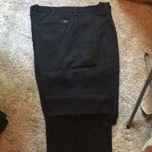 Black men’s Izod chinos